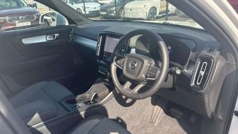Volvo XC40 2.0 B3P Core 5dr Auto