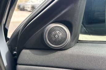 Land Rover Range Rover Evoque 2.0 D200 R-Dynamic SE 5dr Auto