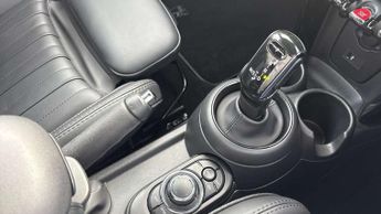 MINI Hatchback 1.5 Cooper Exclusive 3dr Auto