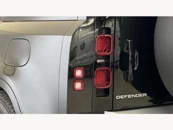 Land Rover Defender 2.0 P400e XS Edition 110 5dr Auto