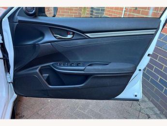 Honda Civic 1.5 VTEC Turbo Sport 5dr CVT