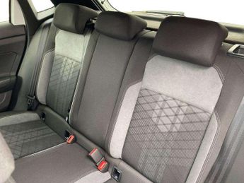 Volkswagen Polo 1.0 TSI 110 R-Line 5dr DSG