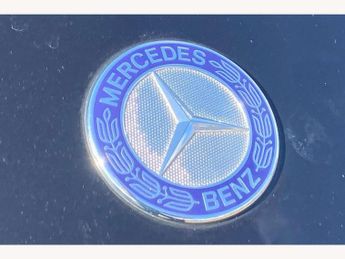 Mercedes-Benz E-Class E220 BlueTEC SE 4dr 7G-Tronic