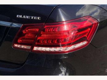 Mercedes-Benz E-Class E220 BlueTEC SE 4dr 7G-Tronic