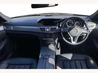 Mercedes-Benz E-Class E220 BlueTEC SE 4dr 7G-Tronic