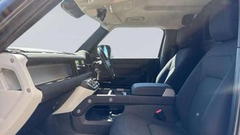 Land Rover Defender 3.0 D250 Hard Top Auto
