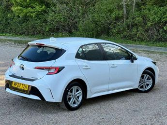 Toyota Corolla 1.8 VVT-i Hybrid Icon Tech 5dr CVT