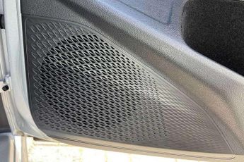 Volkswagen Golf 1.5 eTSI 150 R-Line 5dr DSG