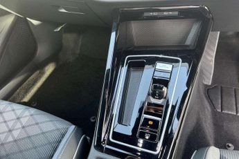 Volkswagen Golf 1.5 eTSI 150 R-Line 5dr DSG