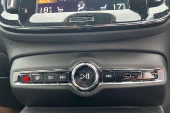 Volvo XC40 Recharge 1.5 T4 Recharge PHEV Core Bright 5dr Auto