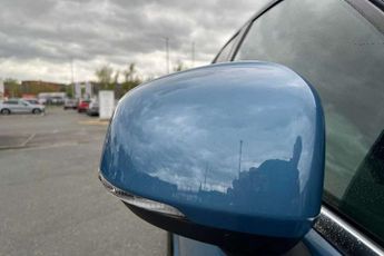 Volvo XC40 Recharge 1.5 T4 Recharge PHEV Core Bright 5dr Auto