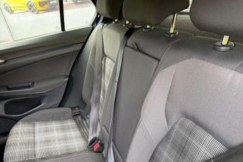 Volkswagen Golf 2.0 TDI 200 GTD 5dr DSG