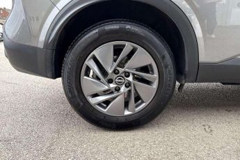 Nissan Qashqai 1.3 DiG-T MH 158 Acenta Premium 5dr Xtronic