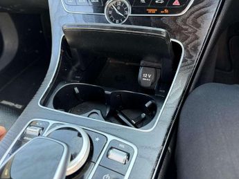 Mercedes-Benz C-Class C220d AMG Line 4dr 9G-Tronic