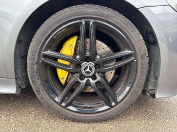 Mercedes-Benz E-Class Coupe E220d AMG Line Premium 2dr 9G-Tronic