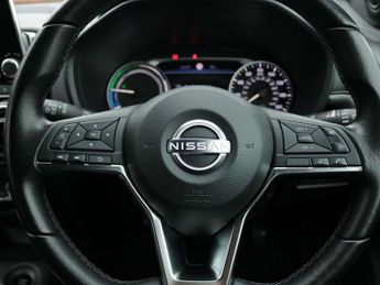 Nissan Juke 1.6 Hybrid Premiere Edition 5dr Auto