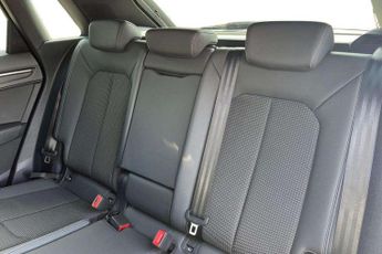 Audi Q3 40 TDI 200 Quattro S Line 5dr S Tronic