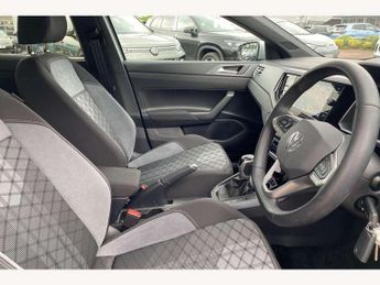 Volkswagen Polo 1.0 TSI 115 R-Line 5dr DSG