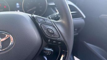 Toyota C-HR 1.8 Hybrid Icon 5dr CVT