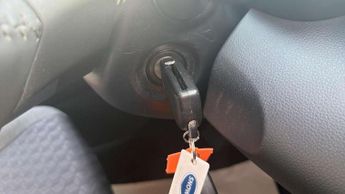 Toyota Yaris 1.5 Hybrid Design 5dr CVT