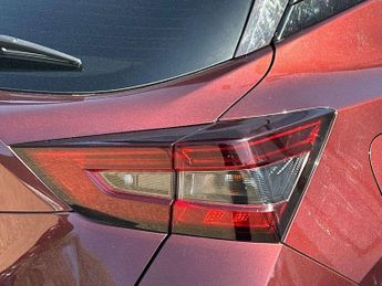 Nissan Juke 1.0 DiG-T Tekna 5dr DCT