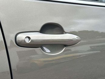 Toyota Yaris 1.5 Hybrid Excel 5dr CVT