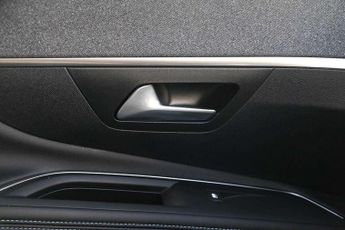 Peugeot 3008 1.6 Hybrid 225 Allure Premium 5dr e-EAT8