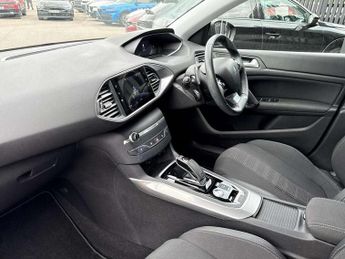 Peugeot 308 SW 1.2 PureTech 130 Allure Premium 5dr EAT8 [Digital]