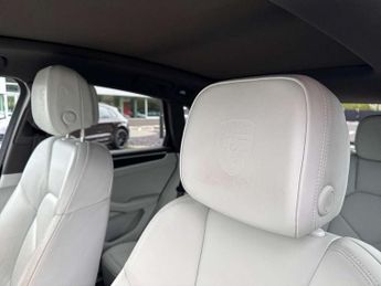 Porsche Macan 5dr PDK