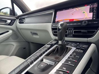Porsche Macan 5dr PDK