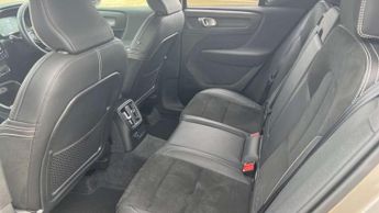 Volvo XC40 Recharge 1.5 T5 Recharge PHEV R DESIGN 5dr Auto