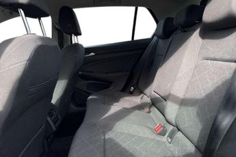 Volkswagen Golf 2.0 TDI Life 5dr DSG