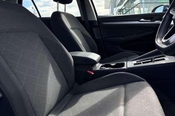 Volkswagen Golf 2.0 TDI Life 5dr DSG