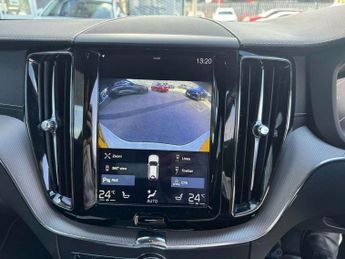 Volvo XC60 2.0 D4 R DESIGN Pro 5dr AWD Geartronic