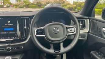 Volvo XC60 2.0 B5P Plus Dark 5dr AWD Geartronic