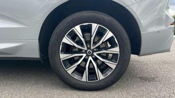 Volvo XC60 2.0 B5P Plus Dark 5dr AWD Geartronic