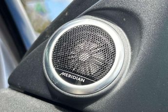 Land Rover Range Rover Evoque 2.0 D200 R-Dynamic SE 5dr Auto