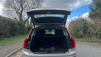 Volvo XC90 2.0 B5P Plus Dark 5dr AWD Geartronic