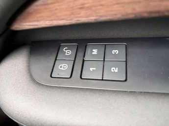 Land Rover Discovery 3.0 SDV6 HSE 5dr Auto