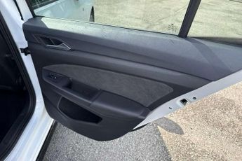 Volkswagen Golf 1.5 eTSI 150 Black Edition 5dr DSG