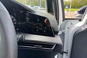 Volkswagen Golf 1.5 eTSI 150 Black Edition 5dr DSG