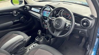 MINI Hatchback 1.5 Cooper Classic 3dr Auto