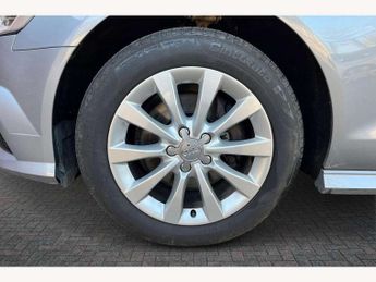 Audi A6 Avant 2.0 TDI Ultra SE Executive 5dr S Tronic