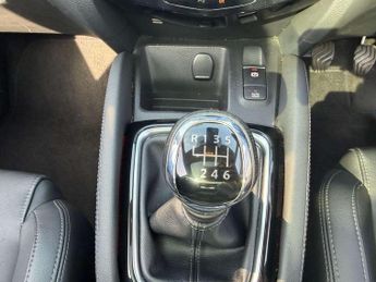 Nissan Qashqai 1.3 DiG-T Tekna 5dr