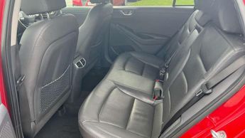 Hyundai IONIQ 1.6 GDi Plug-in Hybrid Premium SE 5dr DCT