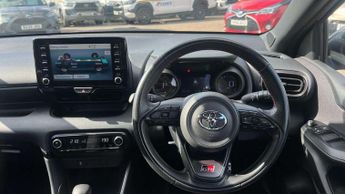 Toyota Yaris 1.5 Hybrid GR Sport 5dr CVT