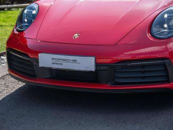 Porsche 911 S 2dr PDK