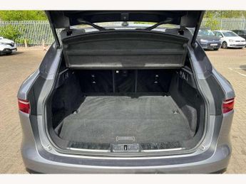 Jaguar F-Pace 2.0 P400e R-Dynamic Black 5dr Auto AWD