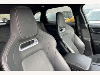 Jaguar F-Pace 2.0 P400e R-Dynamic Black 5dr Auto AWD