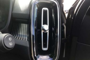Volvo XC40 Recharge 1.5 T4 Recharge PHEV R DESIGN 5dr Auto